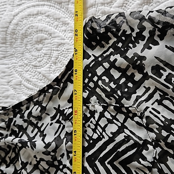 2 For $20 AB Studio blouse - Picture 4 of 5